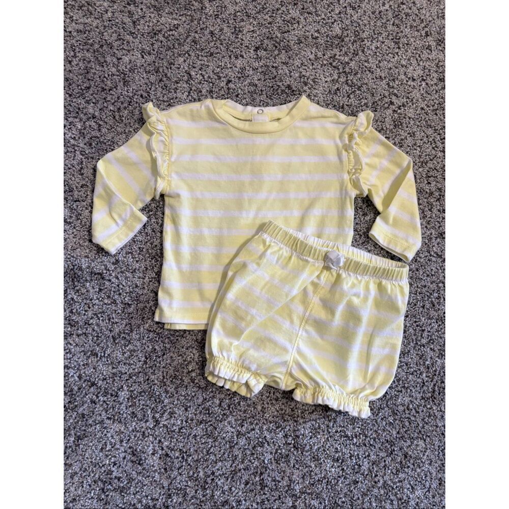 ❤️Baby Gap Girls 2-Piece Ruffle Shorty Outfit Sz6-12M